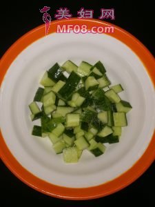 五香豆干拌黄瓜最正宗的做法 家常五香豆干拌黄瓜的做法