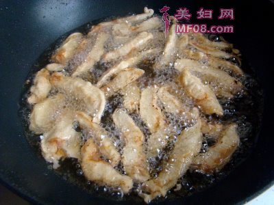 糖醋里脊怎么做好吃 糖醋里脊的家常做法