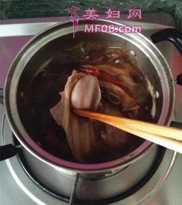 香辣鸭胗怎么做好吃 家常香辣鸭胗的做法
