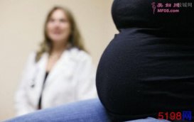 43岁女子不知自己怀孕 临盆时还去跳舞