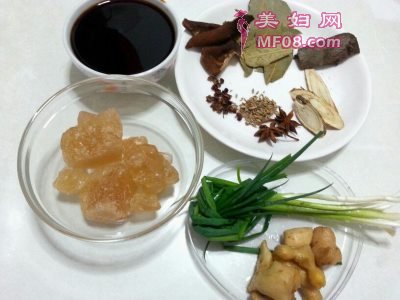 吮指冰糖酱鸭怎么做好吃 吮指冰糖酱鸭最正宗的做法