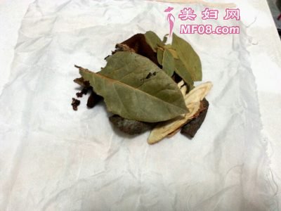 吮指冰糖酱鸭怎么做好吃 吮指冰糖酱鸭最正宗的做法