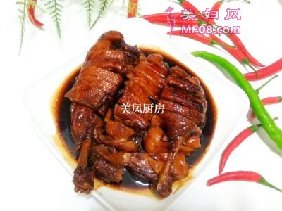 吮指冰糖酱鸭怎么做好吃 吮指冰糖酱鸭最正宗的做法