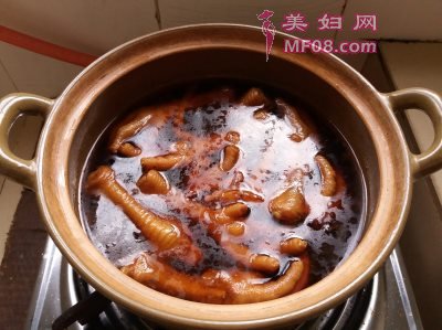 豉油鸡爪怎么做好吃 豉油鸡爪最正宗的做法