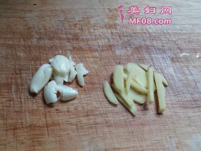 豉油鸡爪怎么做好吃 豉油鸡爪最正宗的做法