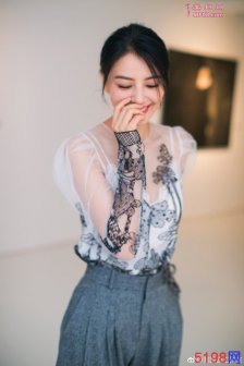 美得像花！高圆圆身穿薄纱偷视裙女神范十足