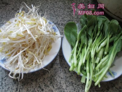 怎么做鸡毛菜炒绿豆芽最好吃 鸡毛菜炒绿豆芽怎么做好吃