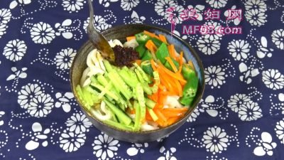 招牌乌冬面最正宗的做法 家常招牌乌冬面的做法