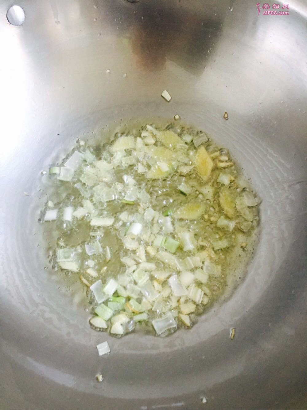油焖开背虾怎么做好吃 油焖开背虾的家常做法