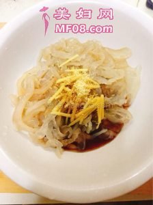 凉凉拌海蜇丝怎么做好吃 凉拌海蜇丝的家常做法拌海蜇丝
