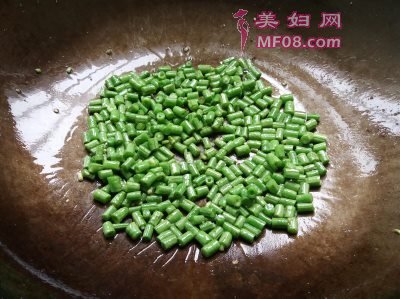 橄榄菜鸡蛋炒饭怎么做好吃 橄榄菜鸡蛋炒饭最正宗的做法
