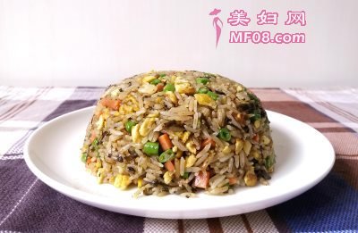 橄榄菜鸡蛋炒饭怎么做好吃 橄榄菜鸡蛋炒饭最正宗的做法