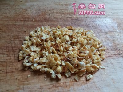橄榄菜鸡蛋炒饭怎么做好吃 橄榄菜鸡蛋炒饭最正宗的做法