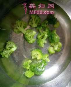 家常沙拉汁拌面的做法 沙拉汁拌面怎么做好吃