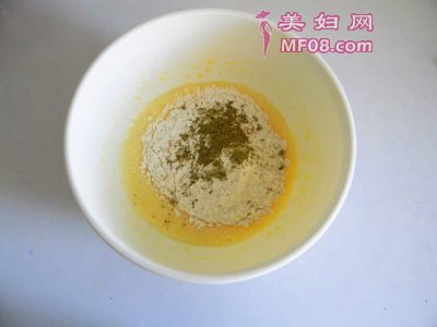 抹茶味麻薯包最正宗的做法 家常抹茶味麻薯包的做法