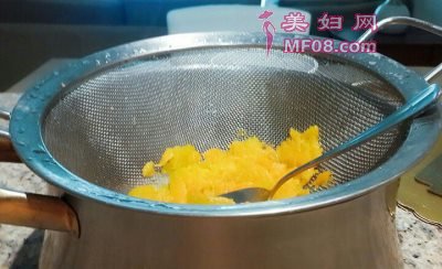 南瓜海鲜羹怎么做好吃 家常南瓜海鲜羹的做法
