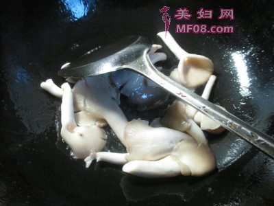 秀珍菇炒青瓜怎么做好吃 秀珍菇炒青瓜最正宗的做法