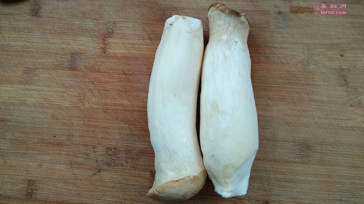 椒盐手撕杏鲍菇怎么做 椒盐手撕杏鲍菇的做法