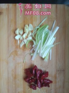 干煸豆角怎么做好吃 干煸豆角的家常做法