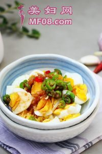 怎么做蒜泥拌鸡蛋最好吃 蒜泥拌鸡蛋怎么做好吃