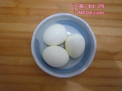 怎么做蒜泥拌鸡蛋最好吃 蒜泥拌鸡蛋怎么做好吃