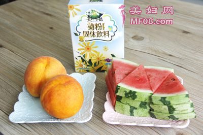 黄桃西瓜沙冰怎么做 黄桃西瓜沙冰的做法