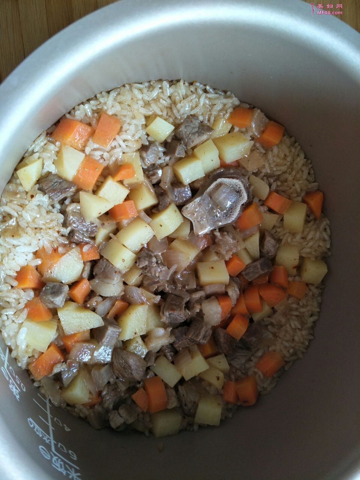 羊肉手抓饭怎么做好吃 家常羊肉手抓饭的做法