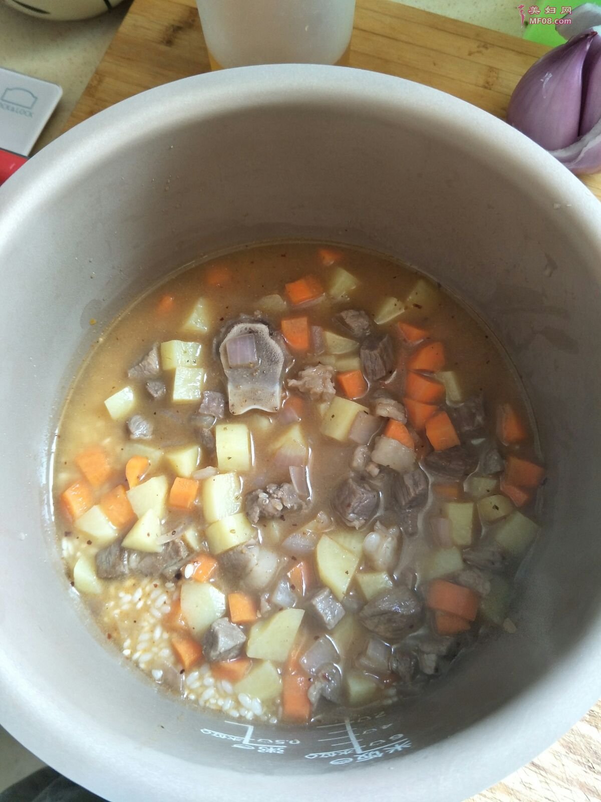 羊肉手抓饭怎么做好吃 家常羊肉手抓饭的做法