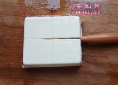 家常皮蛋拌豆腐的做法 皮蛋拌豆腐怎么做好吃