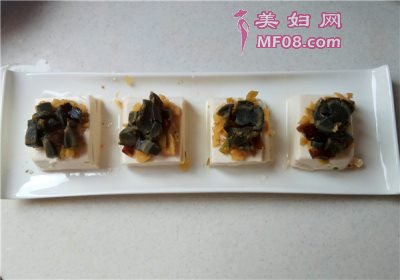 家常皮蛋拌豆腐的做法 皮蛋拌豆腐怎么做好吃
