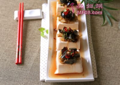 家常皮蛋拌豆腐的做法 皮蛋拌豆腐怎么做好吃