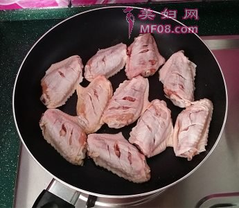 德国啤酒烩鸡翅怎么做 德国啤酒烩鸡翅的做法