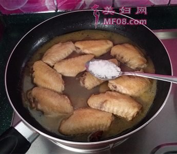 德国啤酒烩鸡翅怎么做 德国啤酒烩鸡翅的做法