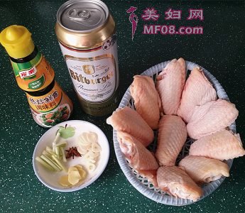 德国啤酒烩鸡翅怎么做 德国啤酒烩鸡翅的做法