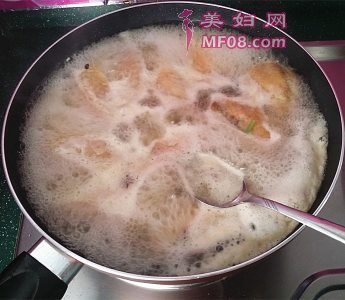 德国啤酒烩鸡翅怎么做 德国啤酒烩鸡翅的做法
