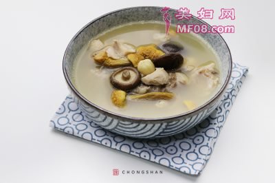 家常姬松茸花菇炖老鸡的做法 姬松茸花菇炖老鸡怎么做好吃