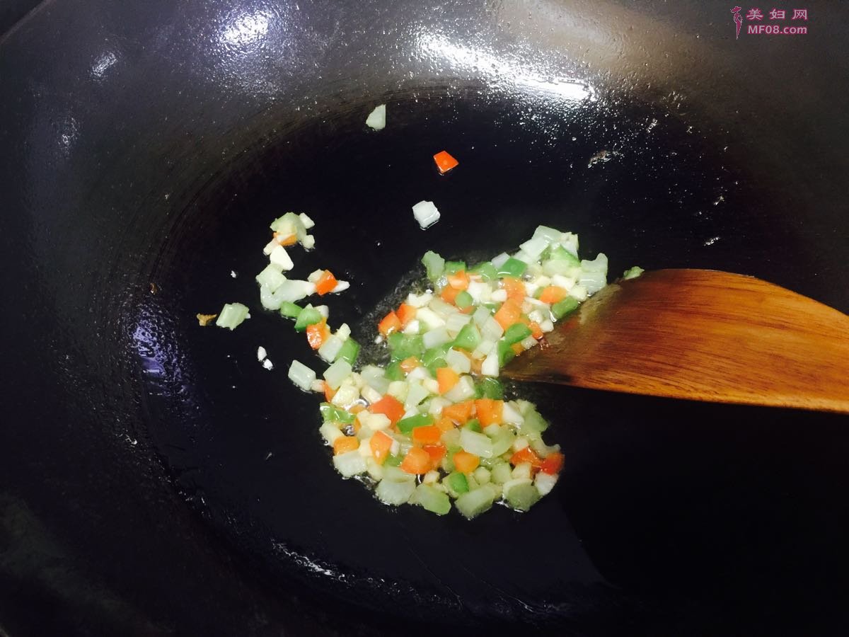 椒盐琵琶虾怎么做好吃 椒盐琵琶虾最正宗的做法