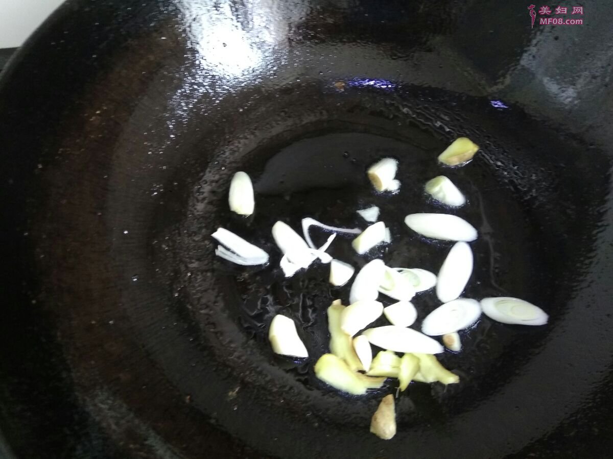 爆炒翅根怎么做 爆炒翅根的做法