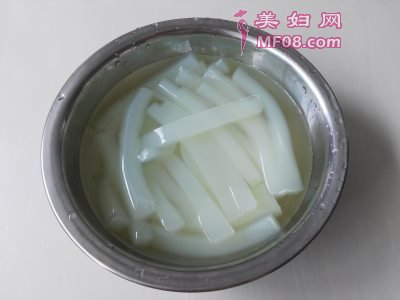 酸辣凉粉最正宗的做法 家常酸辣凉粉的做法