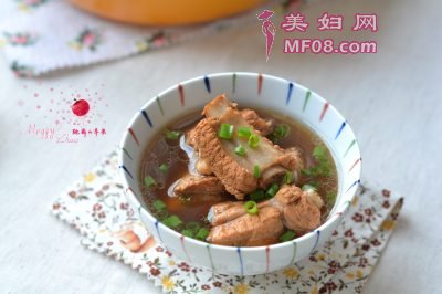 排骨煲最正宗的做法 家常排骨煲的做法