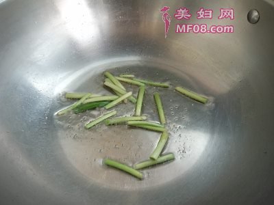 春笋炒韭菜怎么做好吃 春笋炒韭菜最正宗的做法