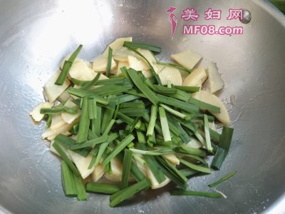 春笋炒韭菜怎么做好吃 春笋炒韭菜最正宗的做法