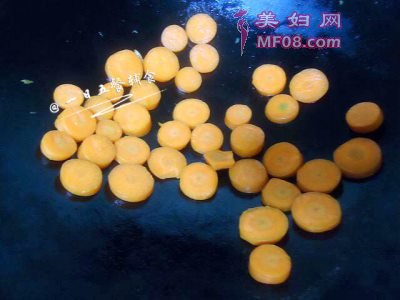胡萝卜生菜米粉怎么做好吃 胡萝卜生菜米粉最正宗的做法
