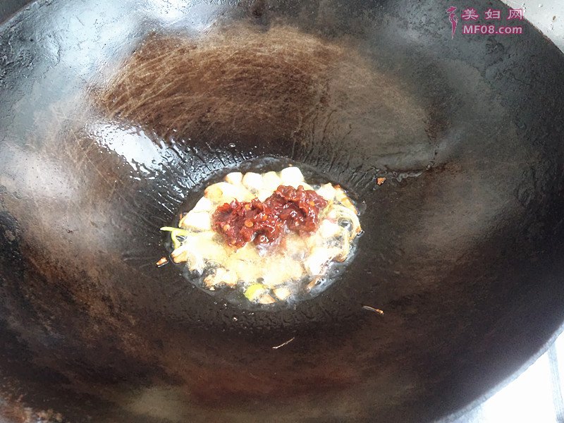 鱼香鱿鱼豆腐怎么做好吃 鱼香鱿鱼豆腐最正宗的做法