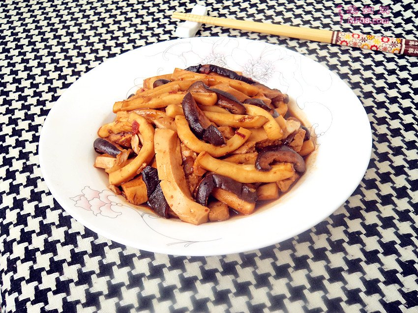 鱼香鱿鱼豆腐怎么做好吃 鱼香鱿鱼豆腐最正宗的做法