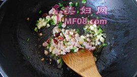 怎么做毛豆肉米炒萝卜干最好吃 毛豆肉米炒萝卜干怎么做好吃