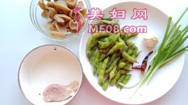 怎么做毛豆肉米炒萝卜干最好吃 毛豆肉米炒萝卜干怎么做好吃