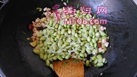 怎么做毛豆肉米炒萝卜干最好吃 毛豆肉米炒萝卜干怎么做好吃