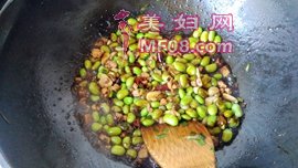怎么做毛豆肉米炒萝卜干最好吃 毛豆肉米炒萝卜干怎么做好吃