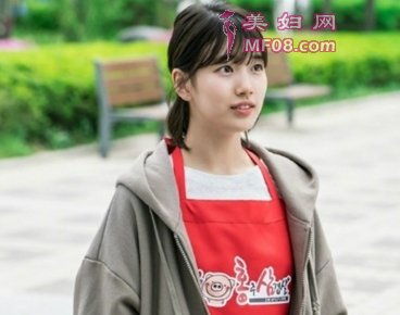 裴秀智主演当你沉睡时 正能量元气少女剧照新鲜出炉